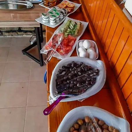 Hotel apartamentowy Adalis Hotel *