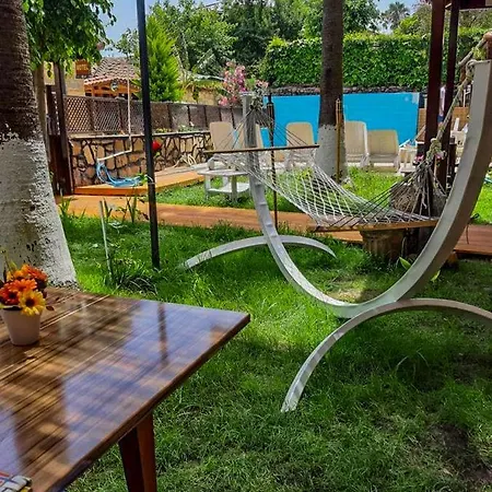Adalis Hotel Апарт-отель